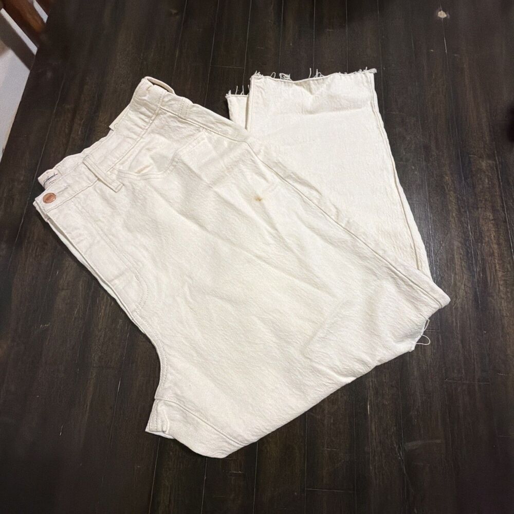 Universal Thread Womens Size 16 Short Ivory Vintage Straight High Rise Jeans